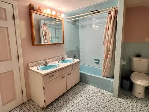 69 Highland St, Canton, MA 02021 photo 20
