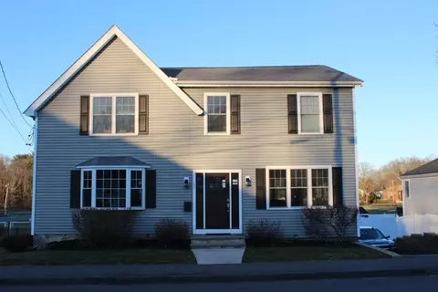 17 Pine St, Norwood, MA 02062