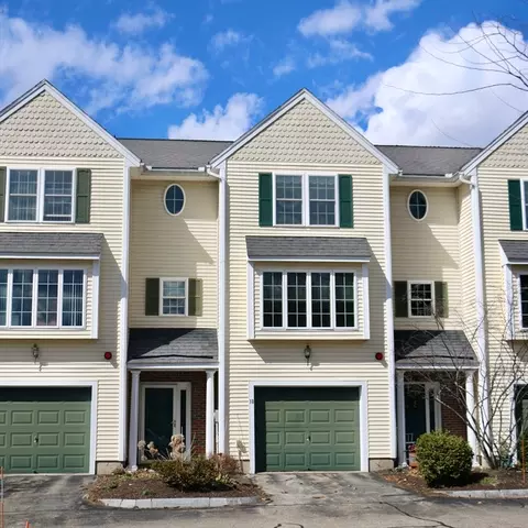 18 Groveland Commons Way #18, Groveland, MA 01834