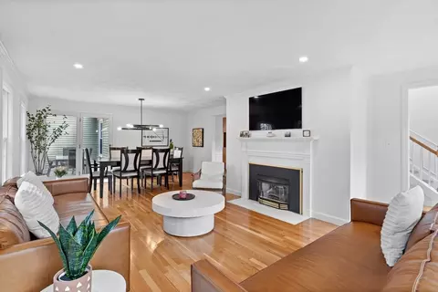18 Mitchell Grant Way #18, Bedford, MA 01730