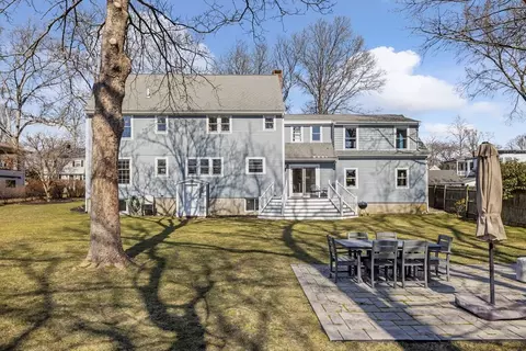 Exterior - 9 Beach St, Marblehead, MA 01945 photo 4 of 4