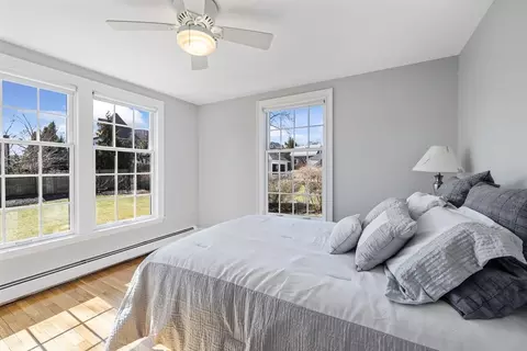 Bedroom - 9 Beach St, Marblehead, MA 01945 photo 1 of 7
