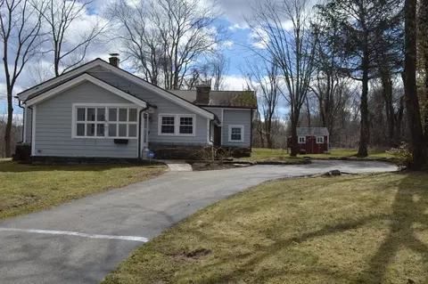 101 Putnam Hill Rd, Sutton, MA 01590 photo 3