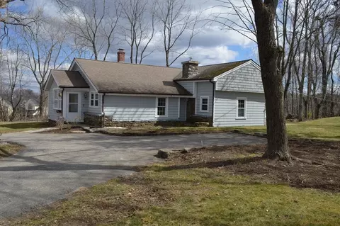 101 Putnam Hill Rd, Sutton, MA 01590 photo 4
