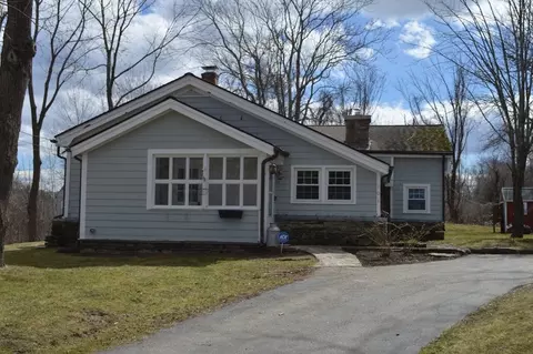 101 Putnam Hill Rd, Sutton, MA 01590 photo 5
