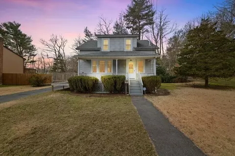 249 Williams St, Taunton, MA 02780