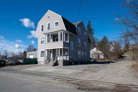 27 Rockdale St, Worcester, MA 01606