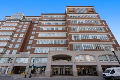 197 8th St #728, Boston, MA 02129