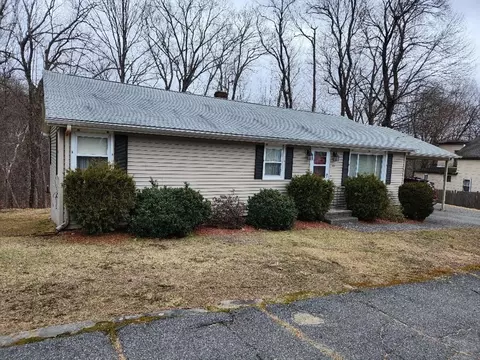 77 Sanborn St, Fitchburg, MA 01420