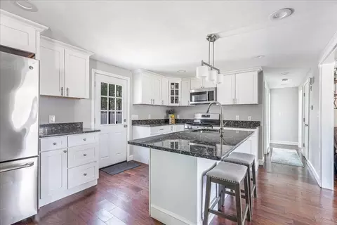 299 Cotuit Rd, Mashpee, MA 02649 photo 11