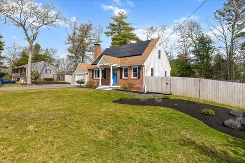 299 Cotuit Rd, Mashpee, MA 02649 photo 2