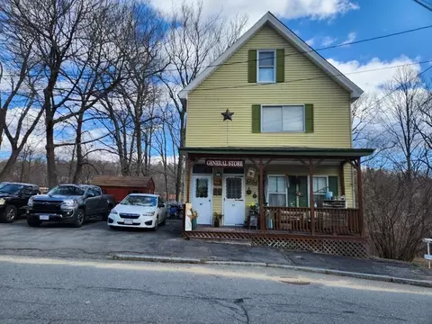 85-87 Sanborn St, Fitchburg, MA 01420
