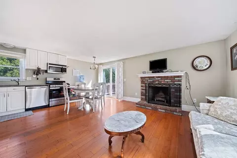 1 Bradley Woods Dr, Hingham, MA 02043 photo 2