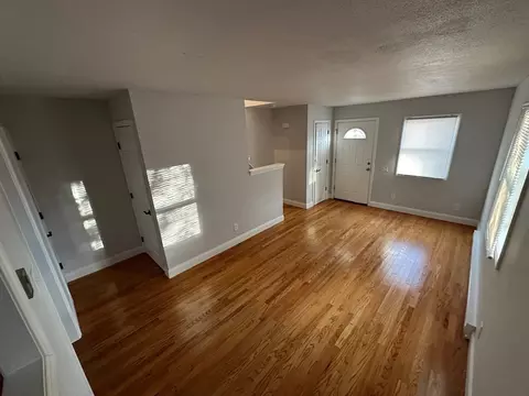 Entry Way - 42-44 Blodgett St, Springfield, MA 01108 photo 1 of 2