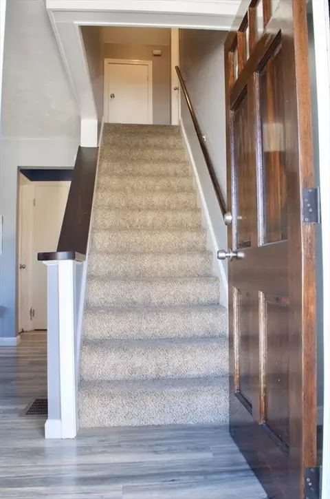 Entry Way - 1 Mann St, Blackstone, MA 01504 photo 2 of 2