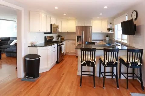 21 N, Hull, MA 02045 photo 3