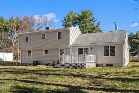 93 Pine St, Walpole, MA 02081 photo 22
