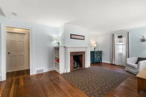 93 Pine St, Walpole, MA 02081 photo 11