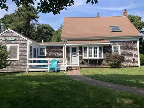 11 South St, Yarmouth, MA 02664