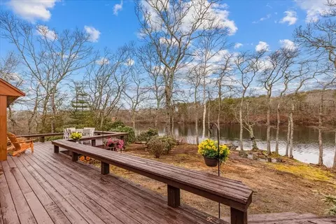 2 Mill Pond Cir, Bourne, MA 02532 photo 5