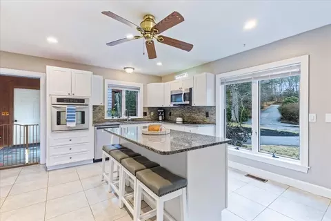 2 Mill Pond Cir, Bourne, MA 02532 photo 10