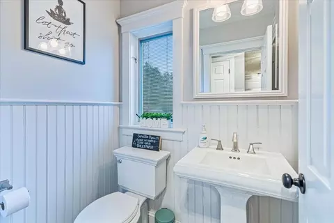 2 Mill Pond Cir, Bourne, MA 02532 photo 17