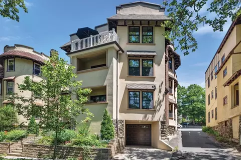 197 Rawson Rd #1, Brookline, MA 02445