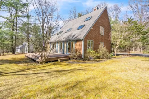 14 Indian Pipe Ln, Amherst, MA 01002
