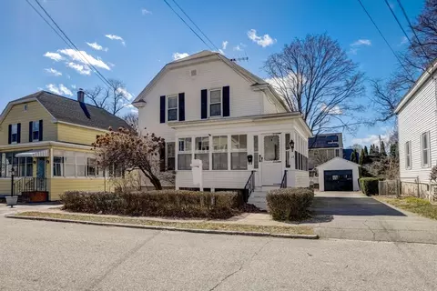 17 Greenfield St, Lowell, MA 01851