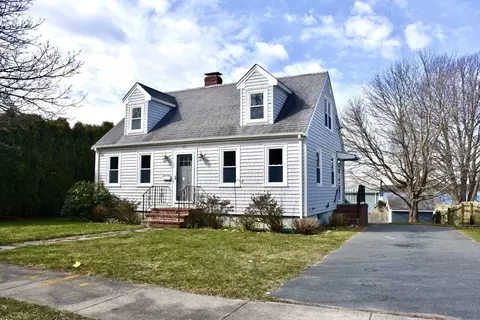 63 Nautilus St, New Bedford, MA 02744