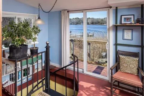 Entry Way - 23 Rose Point Ave, Wareham, MA 02576 photo 1 of 1