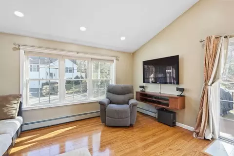 46 Third St, Worcester, MA 01602 photo 5