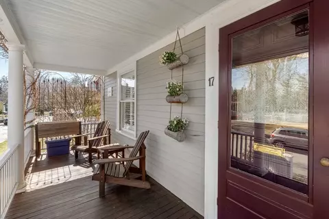 17 Abbott St, Wellesley, MA 02482
