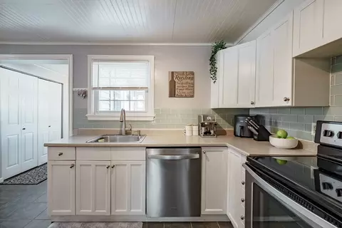 Kitchen - 258 Ashley St, West Springfield, MA 01089 photo 3 of 3