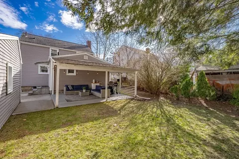 Exterior - 258 Ashley St, West Springfield, MA 01089 photo 9 of 11