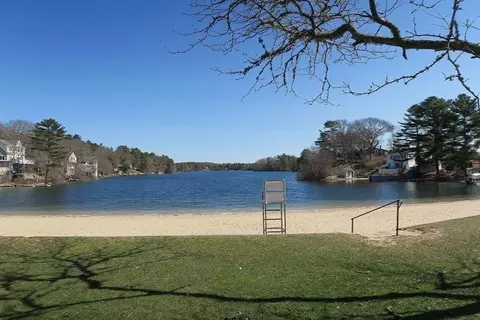 View/Area - 229 Lake Ave, Wareham, MA 02538 photo 2 of 3