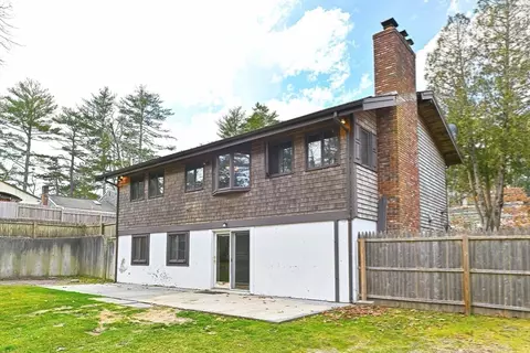 Exterior - 229 Lake Ave, Wareham, MA 02538 photo 5 of 7