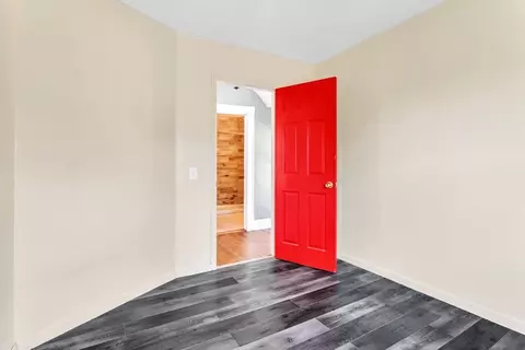 164 Phoenix Ter, Springfield, MA 01104 photo 27