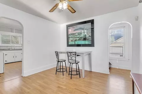 164 Phoenix Ter, Springfield, MA 01104 photo 10