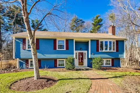 84 Reservoir Run, Weymouth, MA 02190