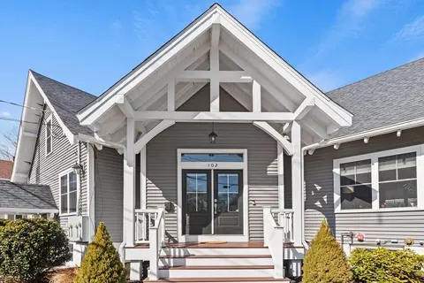 43 High St #102, Mansfield, MA 02048
