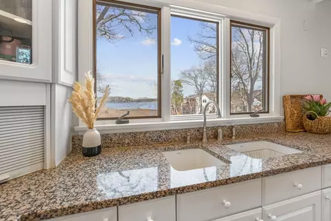 Kitchen - 13 Sand Dollar Ln, Mashpee, MA 02649 photo 5 of 5