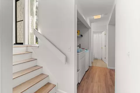 Entry Way - 13 Sand Dollar Ln, Mashpee, MA 02649 photo 4 of 5