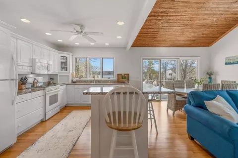 Kitchen - 13 Sand Dollar Ln, Mashpee, MA 02649 photo 2 of 5
