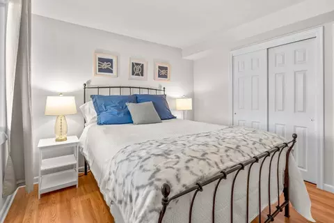 Bedroom - 13 Sand Dollar Ln, Mashpee, MA 02649 photo 8 of 9