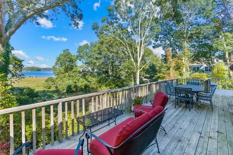Exterior - 13 Sand Dollar Ln, Mashpee, MA 02649 photo 2 of 5