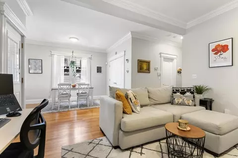 68 Middle St #1, Boston, MA 02127