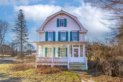 8 12 Tucker St, Lenox, MA 01240