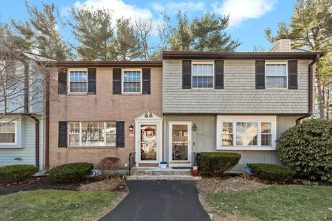 3 Treetop Ln # -7, Kingston, MA 02364