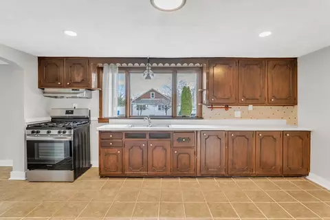 16 Fordham St, Springfield, MA 01104 photo 16